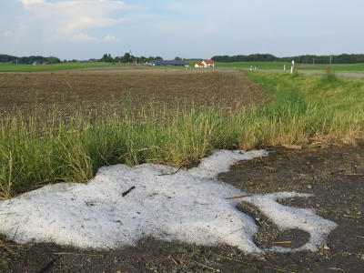 Reste der Hagelschauer bei Hochstadt